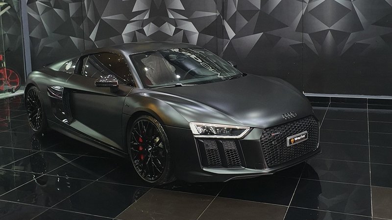 Audi R8 - Charcoal Wrap