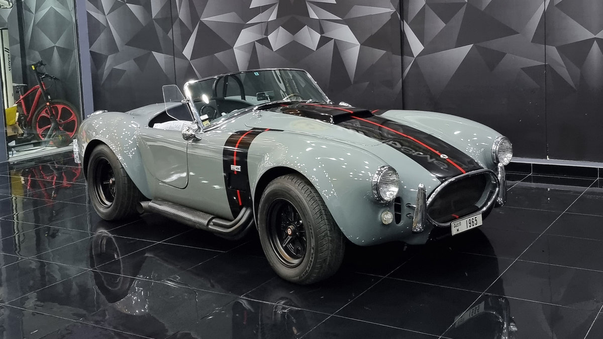 Ford Shelby Cobra - Black Stripes Wrap - cover