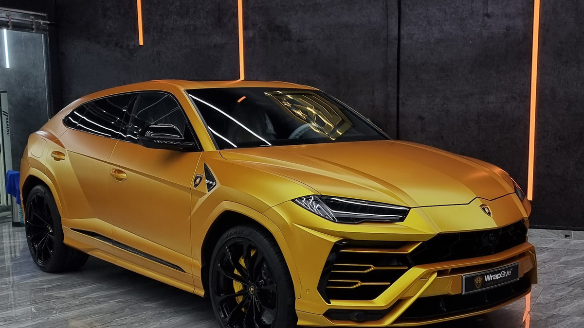 Lamborghini Urus - Energetic Yellow Wrap - img 1