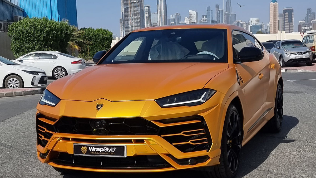 Lamborghini Urus - Energetic Yellow Wrap - img 2