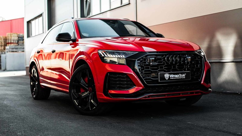 Audi RS Q8 - Blood Red Wrap