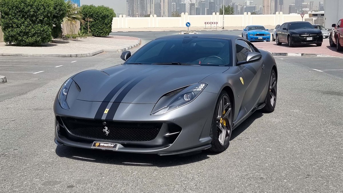 Ferrari 812 - Black Stripes Wrap - cover