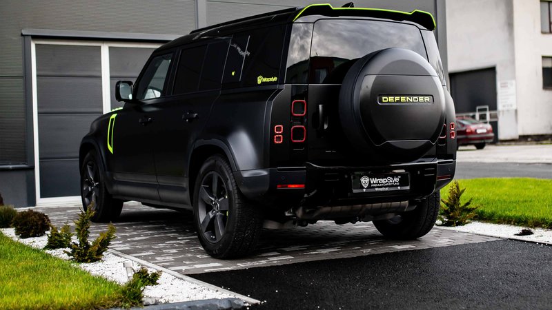 Land Rover Defender - Lime Green Wrap - img 8 small