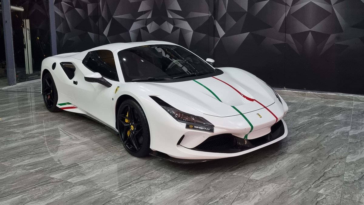 Ferrari 488 - Stripes Wrap - cover